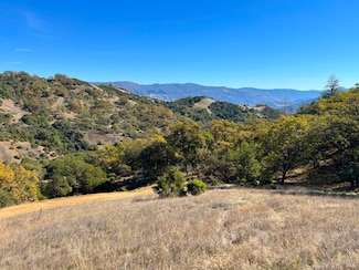 5290 Butler Ranch Rd, Ukiah, CA 95482