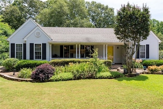 318 Weeping Willow Dr, Seneca, SC 29672