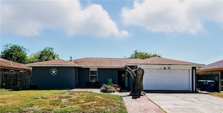 1917 Dolphin Dr, Portland, TX 78374