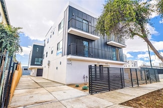 6222 Banner Ave, Los Angeles, CA 90038