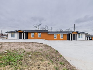 1347 N Lorraine Ave, Wichita, KS 67214