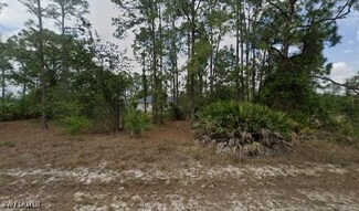 2907 E 9th St, Lehigh Acres, FL 33972