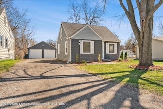 3135 Ingham St, Lansing, MI 48911