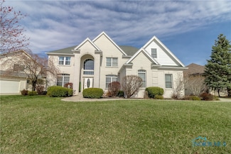 5667 Walnut Cove Dr, Sylvania, OH 43560