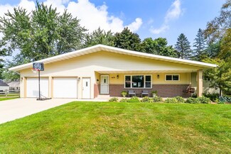 1409 S Cherry Ave, Marshfield, WI 54449