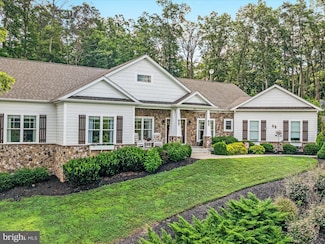 140 Whistlewood Ln, Winchester, VA 22602