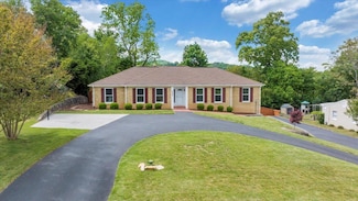 4949 Grape Tree Ln, Roanoke, VA 24018