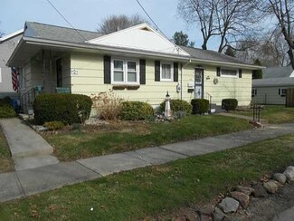 270 Bleacker Rd, Rochester, NY 14609