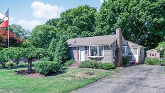 5 Senator Rd, Woburn, MA 01801