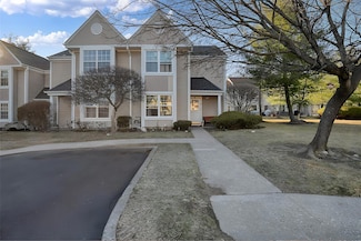 52 Creekside Cir, Spring Valley, NY 10977
