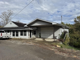 140 Roanoke Cir, Wayne, WV 25570