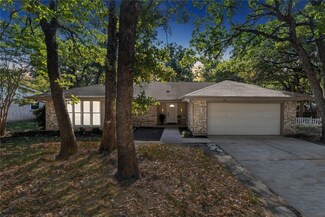 2012 Edgebrook Ct, Arlington, TX 76015