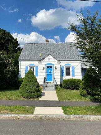 9 Longmeadow Ave, Worcester, MA 01606