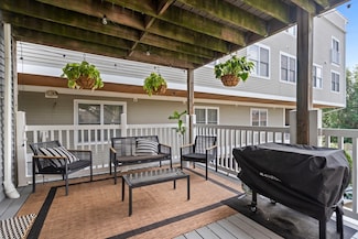 2 Kemp St Unit 1, Boston, MA 02127