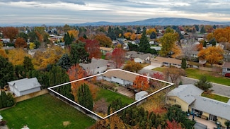 1748 Duluth St, Richland, WA 99354