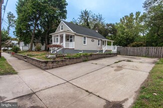 842 S Pennsylvania Ave, Morrisville, PA 19067