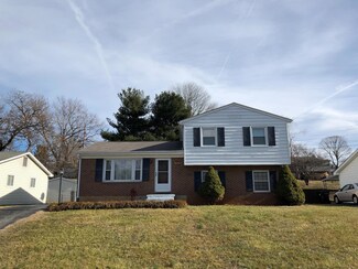 5319 Flagler Dr, Roanoke, VA 24019