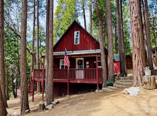 10933 Laurel Dr, Wofford Heights, CA 93285