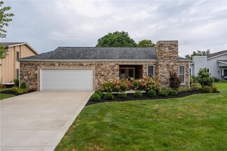 4742 Tanglewood Cir NE, Canton, OH 44714