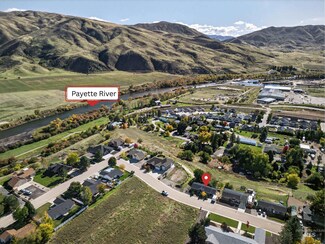 116 S Riverside Dr, Horseshoe Bend, ID 83629