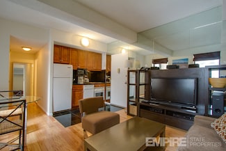 150 W 51st St Unit 814, New York, NY 10019