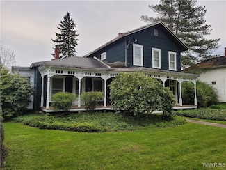 7 Center St, Forestville, NY 14062