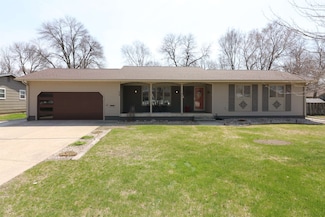 320 E 19th St, Spencer, IA 51301