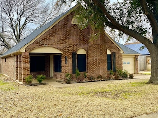 8109 Courageous Dr, Rowlett, TX 75089