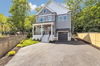 659 South St, Boston, MA 02131