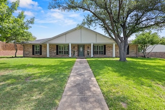 715 Corinthian Place, Duncanville, TX 75137