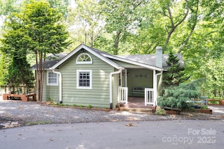 5 Arbutus Rd, Asheville, NC 28805