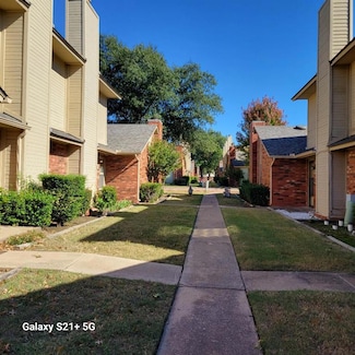 1217 Sequoyah Place Unit C, Edmond, OK 73003