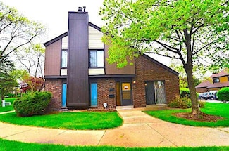 8580 N Servite Dr, Milwaukee, WI 53223