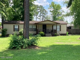 405 W Railroad St, Dover, NC 28526