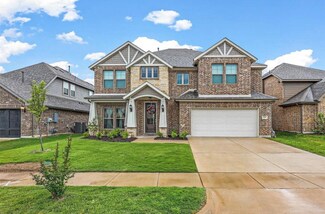 525 Ramon St, Burleson, TX 76028