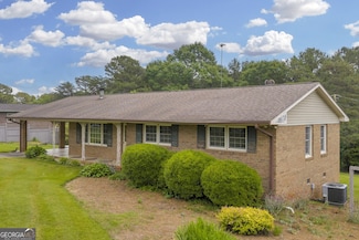 234 Edgewood Dr, Mount Airy, GA 30563