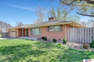 14511 Folkestone St, Waverly, NE 68462