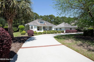 1800 Pembroke Jones Dr, Wilmington, NC 28405