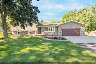 4315 Swallow Banks Ln, Oshkosh, WI 54904