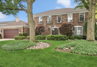 3805 Brett Ln, Glenview, IL 60026