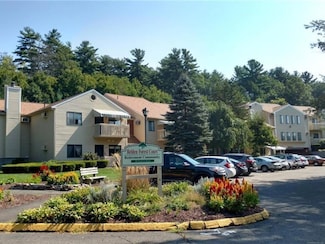 40 Firetown Rd Unit 42, Simsbury, CT 06070