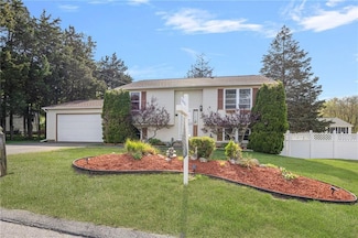 27 Kulas Rd, West Warwick, RI 02893