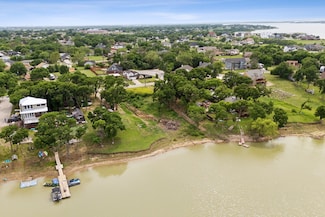 4547 N Shore Dr, the Colony, TX 75056