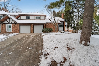 1222 N Gammon Rd, Middleton, WI 53562