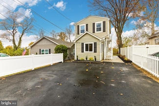 705 N Grand Ave, National Park, NJ 08063