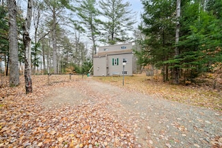36 Briarcliff Cir, Campton, NH 03223