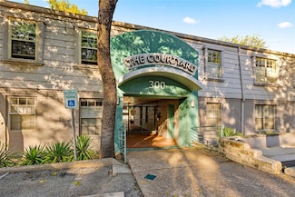 300 Crockett St Unit 103, Austin, TX 78704