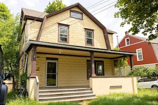 62 Clinton Ave, Monticello, NY 12701