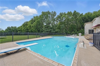 14927 S Caenen Ln, Olathe, KS 66062