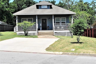 913 Independence St, Brenham, TX 77833